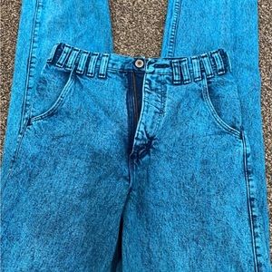 Vintage wrangler bareback jeans waist measuring flat is 13.5” length is 36”
